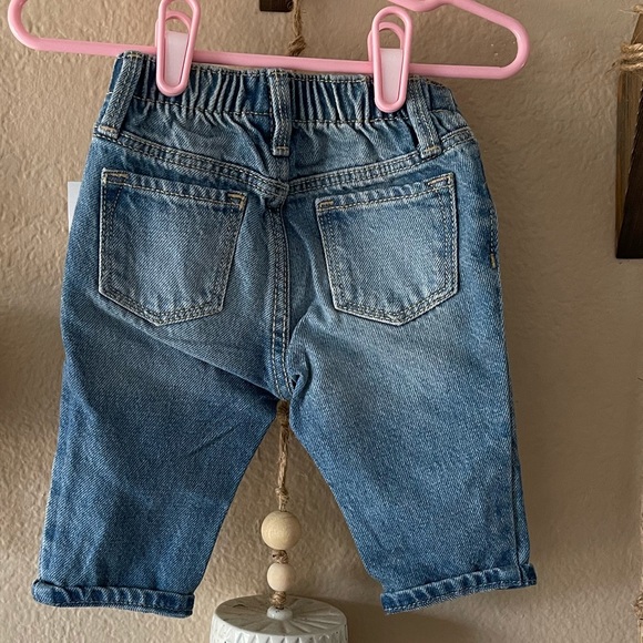 👶🏽 Old Navy Denim Jeans - Picture 2 of 3